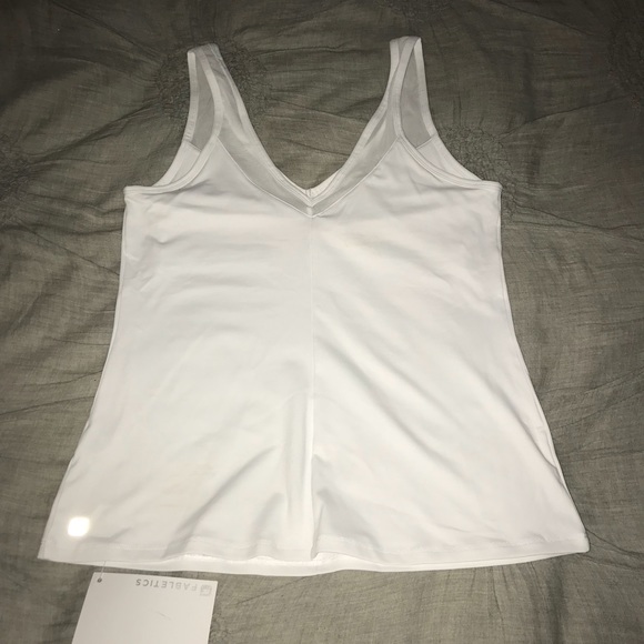 Fabletics Estelle Performance Tank White w/ mesh M - Picture 4 of 8